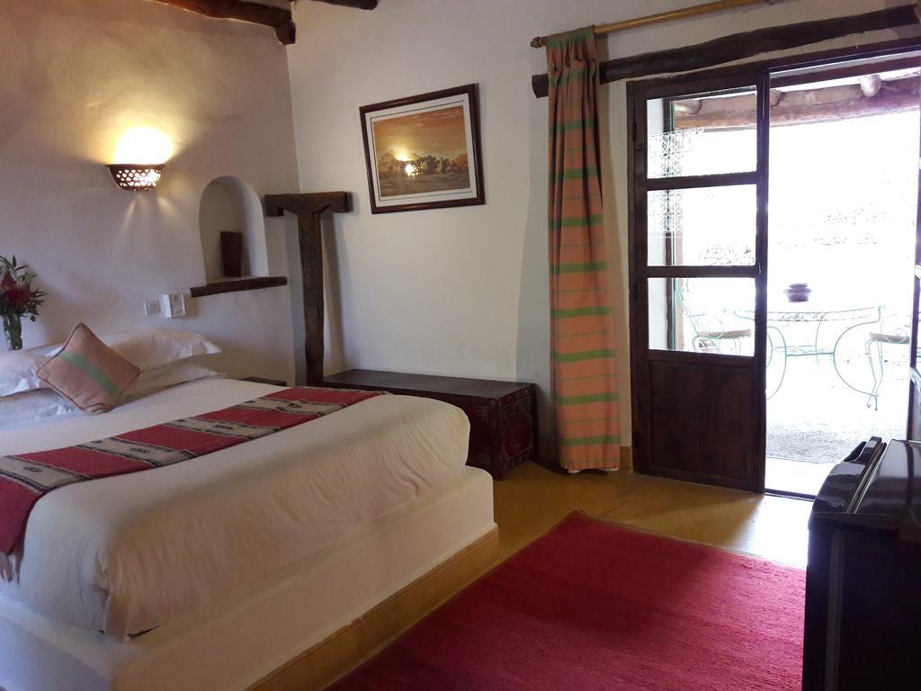 La Bergerie Auberge & Restaurant Уирган Экстерьер фото