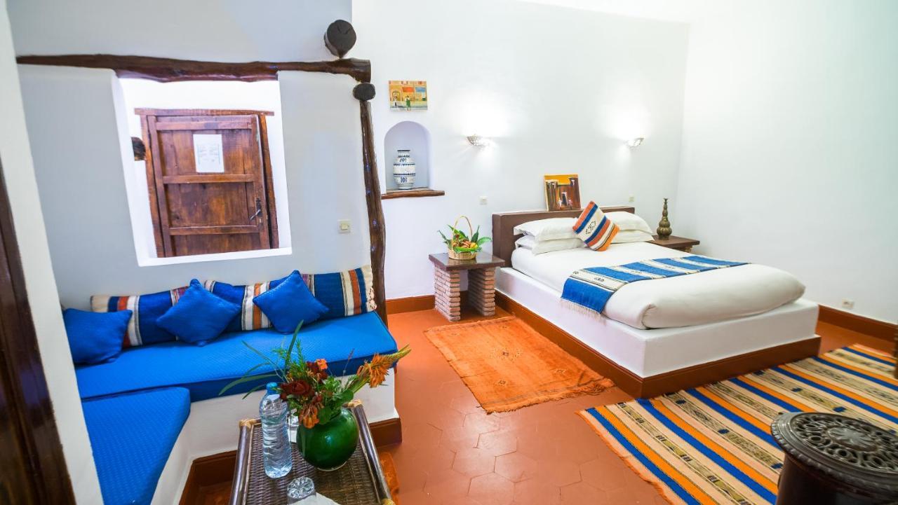 La Bergerie Auberge & Restaurant Уирган Экстерьер фото