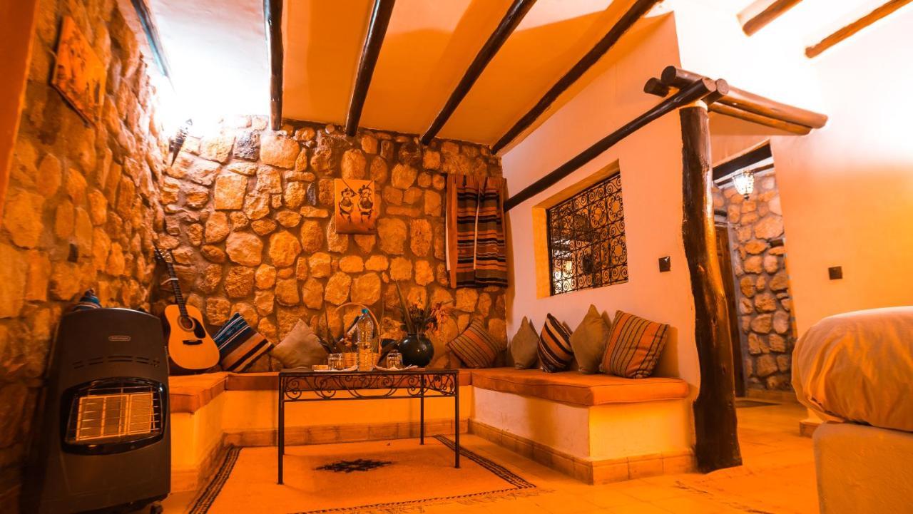 La Bergerie Auberge & Restaurant Уирган Экстерьер фото