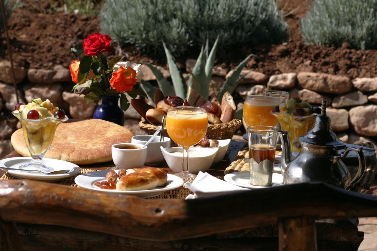 La Bergerie Auberge & Restaurant Уирган Экстерьер фото
