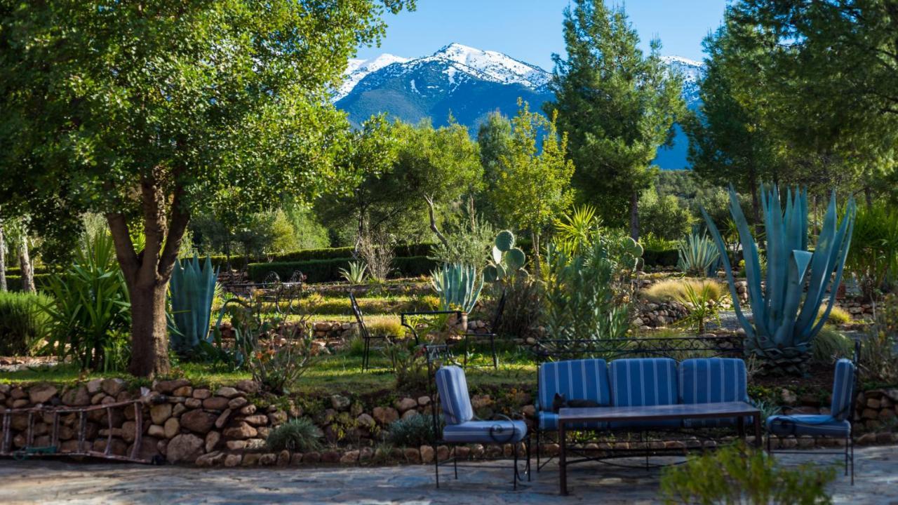 La Bergerie Auberge & Restaurant Уирган Экстерьер фото